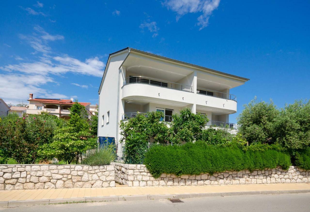 Apartments Zorka Лопар Екстер'єр фото